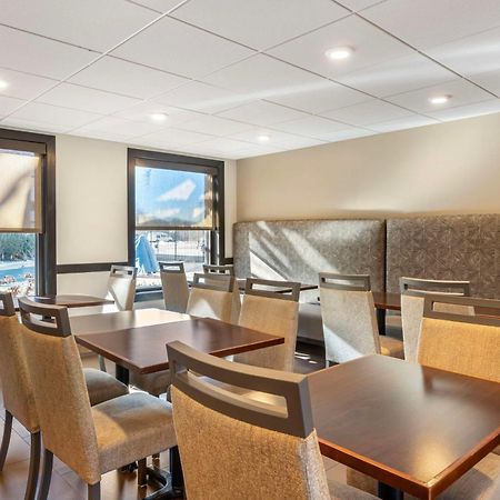Best Western Chicago - Даунърс Гроув Екстериор снимка