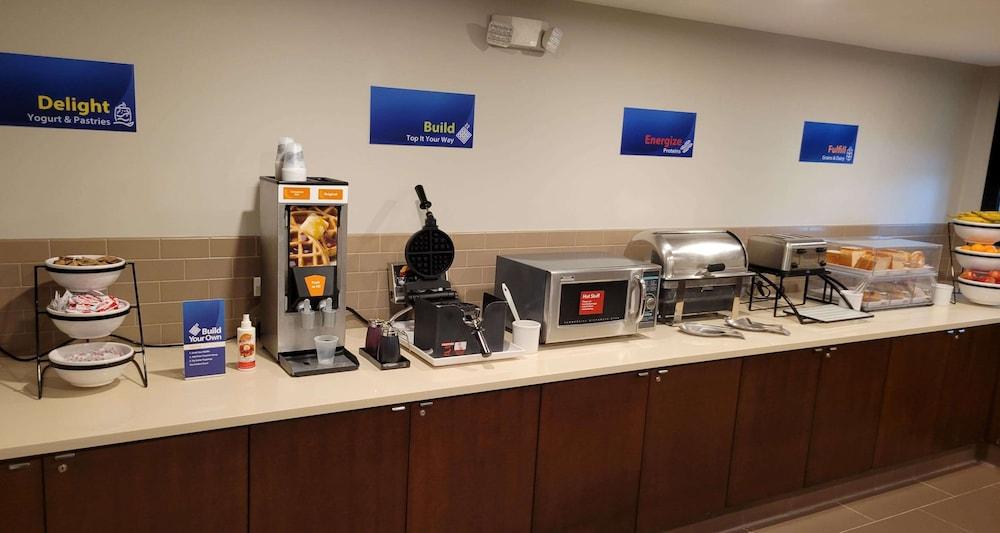 Best Western Chicago - Даунърс Гроув Екстериор снимка