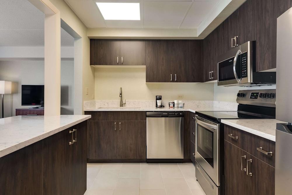 Best Western Chicago - Даунърс Гроув Екстериор снимка