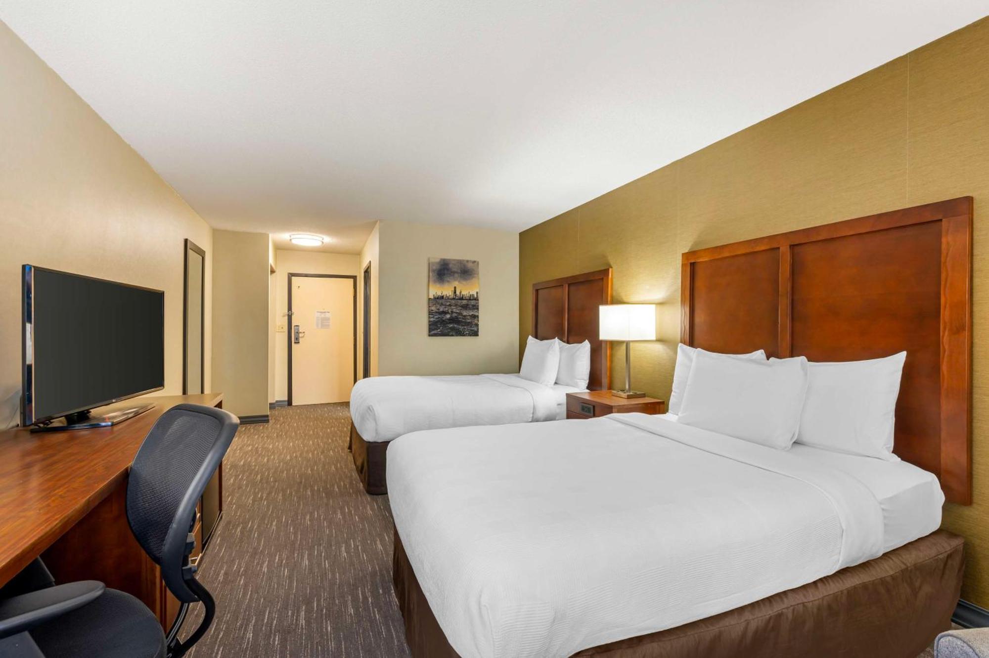 Best Western Chicago - Даунърс Гроув Екстериор снимка